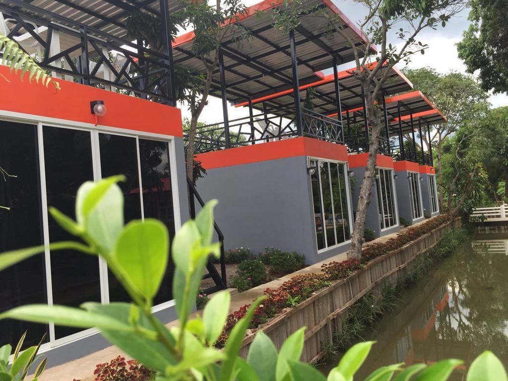Meephawa Resort Amphawa Exteriör bild